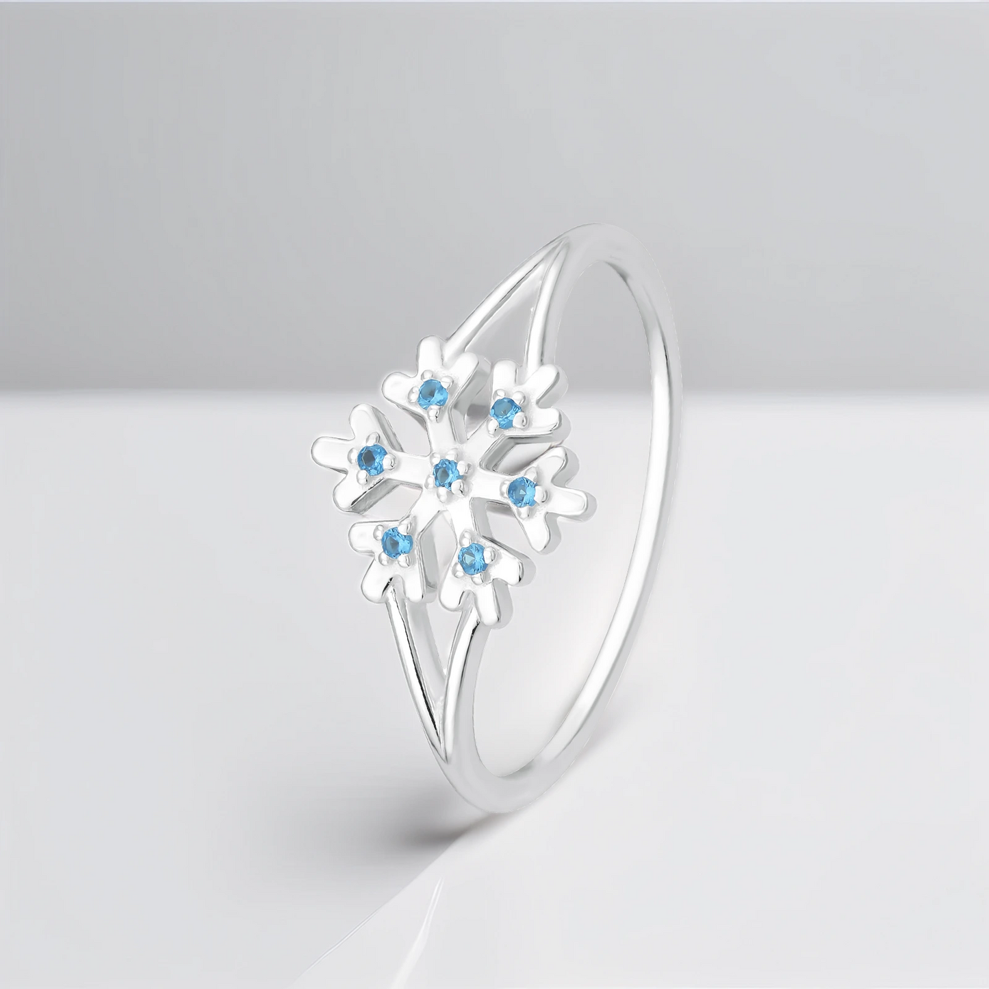 Inel din Argint Icy SnowFlake - DivaSilver