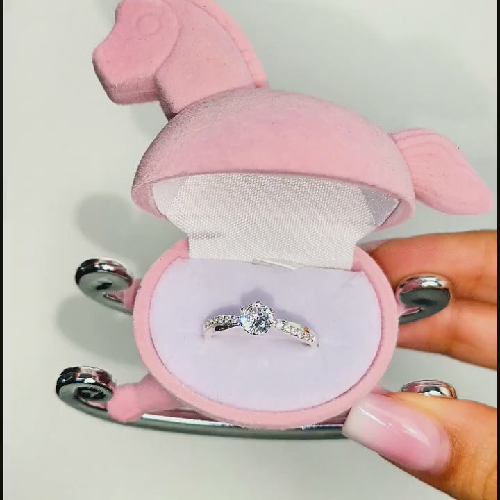 Video inel din argint cu pietre zirconiu pentru ducese