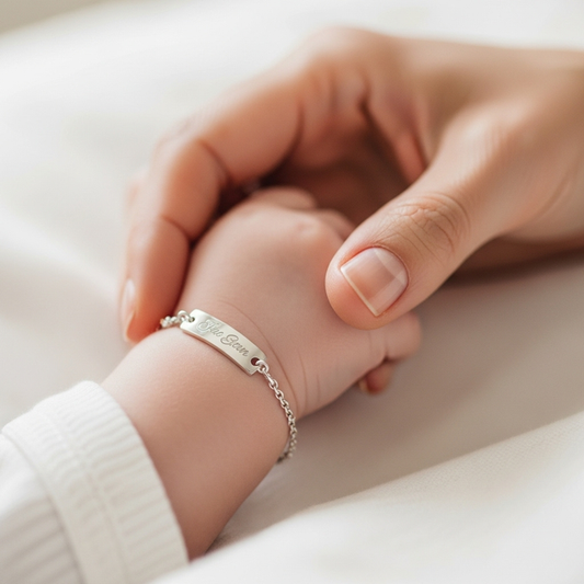 Cadouri Botez Inedite: Ghidul Bijuteriilor din Argint Perfecte - DivaSilver