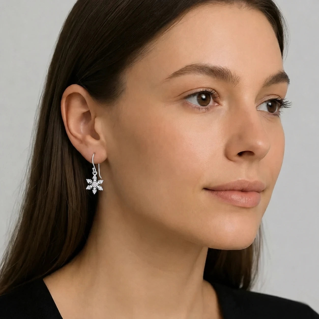 Cercei Crystal Snowflake din argint 925 purtati