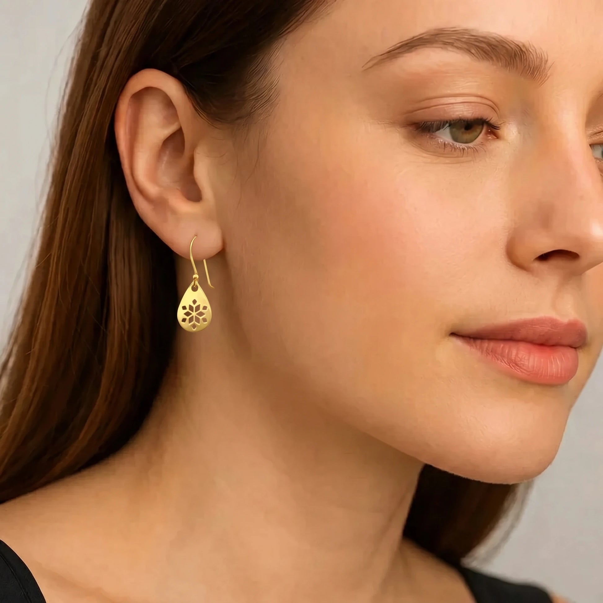 Cercei din Argint Golden Snowflake - prezentare 3